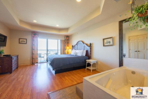 1BD King Condo with 2 Person Jacuzzi Tub - Near The Strip - FREE TICKETS INCLUDED - T1-9
